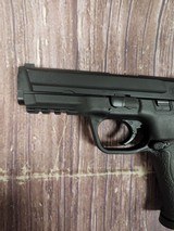 SMITH & WESSON M&P 40 - 2 of 6