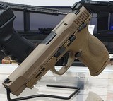 SMITH & WESSON M&P40 M2.0 - 2 of 9