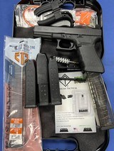 GLOCK 21 G21 GEN 4 30 ROUND MAGAZINE AND NIGHT SIGHTS - 1 of 6