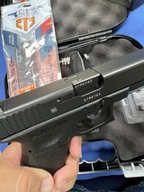 GLOCK 17 G17 CUSTOM LETTER NIGHT SIGHTS AND 31 ROUND MAGAZINE - 5 of 7