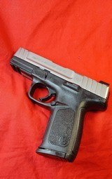 SMITH & WESSON SD9VE - 3 of 5
