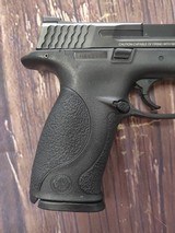 SMITH & WESSON M&P 40 *NO SAFETY* w/ NIGHT SIGHTS - 3 of 6