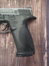 SMITH & WESSON M&P 40 *NO SAFETY* w/ NIGHT SIGHTS - 2 of 6