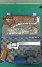 SMITH & WESSON 629-6 DELUXE - 1 of 7