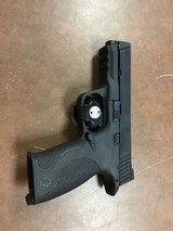 SMITH AND WESSON m&p 40 - 4 of 7