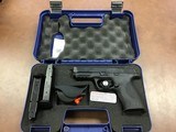 SMITH AND WESSON m&p 40 - 2 of 7