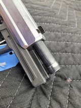 HECKLER & KOCH H&K USP .40 - 4 of 6