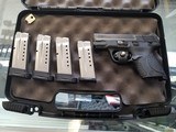 SMITH & WESSON M&P 9 SHIELD - 1 of 7