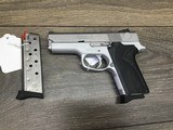 SMITH & WESSON 3953 - 2 of 4