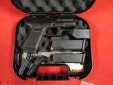 GLOCK 19 Gen 5 Don&sbquo;&sbquo;t Tread On Me 9MM LUGER (9X19 PARA - 4 of 5