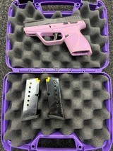 TAURUS 709 SLIM 9MM - 1 of 6