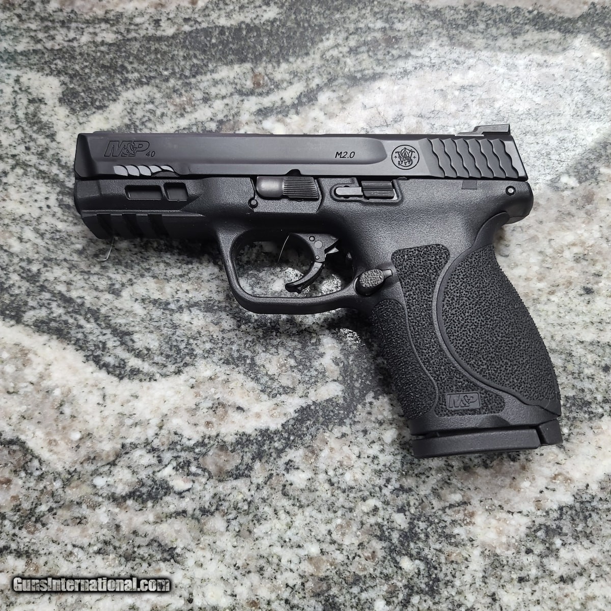 SMITH & WESSON M&P40 2.0