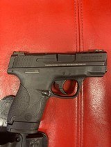 SMITH AND WESSON M&P 9 Shield Performance Center - 2 of 4