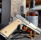 NIGHTHAWK CUSTOM VIP Commander - 1 of 6