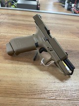 GLOCK 19 19x G19X Gen 5 /
Night Sights / 3 Mags- like new - 5 of 7