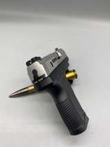 TAURUS PT 140 PRO MILLENIUM - 4 of 4