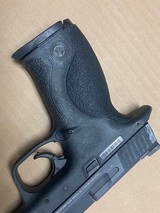 SMITH AND WESSON M&P 40 FULL SIZE WITH NIGHT SIGHTS (DEKALB COUNTY PD TRADE IN) - 6 of 7