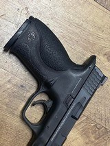SMITH & WESSON M&P 40 FULL SIZE WITH NIGHT SIGHTS (DEKALB COUNTY PD TRADE IN) - 6 of 7