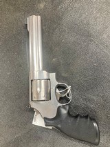 SMITH & WESSON MODEL 629-5 - 1 of 5