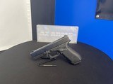 GLOCK 22 G22 GEN 4 .40 (Night Sights) POLICE TRADE IN - 1 of 7