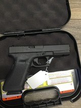 GLOCK 17 g17 gen 3 - 3 of 4