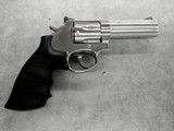 SMITH & WESSON 686-5 - 2 of 3