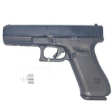 GLOCK G17 Gen 5 w/Hard Case, 3 Mags, Backstraps, Gun Lock - 1 of 3