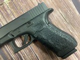 GLOCK 17 G17 gen 4 AMERIGLO sights TALON Grips with holster - 2 of 7