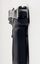 SMITH & WESSON SD40 VE - 4 of 6