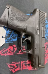 SMITH & WESSON M&P40C - 2 of 3