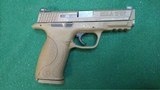 SMITH & WESSON M&P40 - 3 of 3