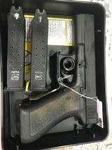 GLOCK 17 - 1 of 7