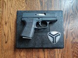 KAHR ARMS PM40 - 1 of 2