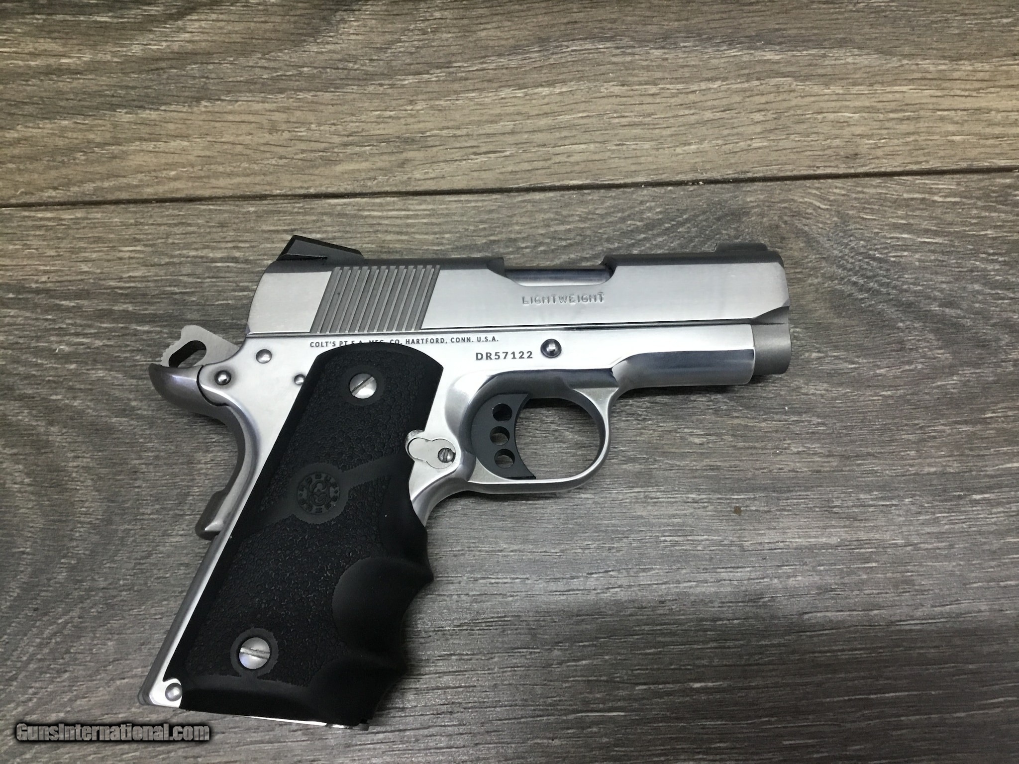 COLT 1911 defender lightweight