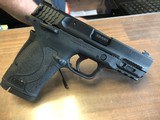 SMITH & WESSON M&P EZ Shield 380 w safety - 1 of 4