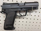 HECKLER & KOCH USP45 V1 - 2 of 6