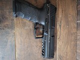 HK P30L - 2 of 4