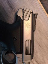 SMITH & WESSON SW22 VICTORY - 5 of 6
