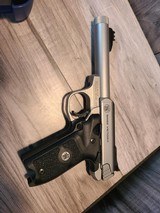 SMITH & WESSON SW22 VICTORY - 2 of 6