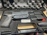 SMITH & WESSON M&P40 - 1 of 7