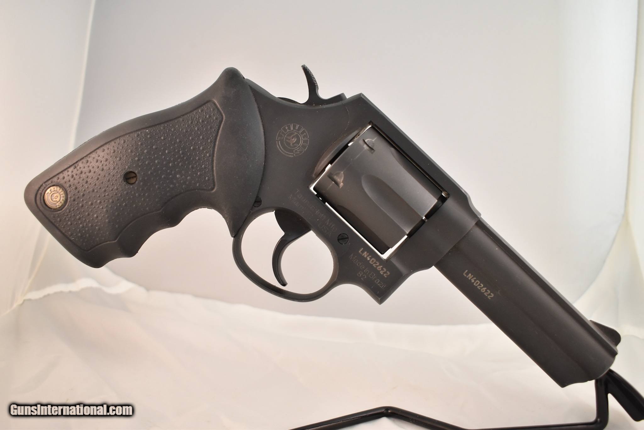 TAURUS 82