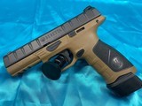 Beretta APX - 2 of 7