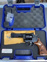 SMITH & WESSON 586 CLASSIC - 2 of 6
