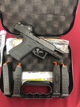 GLOCK GLOCK 19 GEN 5 MOS - 1 of 5