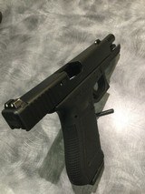GLOCK 17Gen3 - 3 of 4