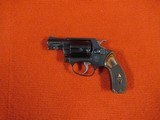SMITH & WESSON MODEL 36 CHIEFS SPECIAL - 2 of 5