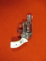 SMITH & WESSON 36 - 2 of 6