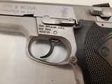SMITH & WESSON 5906 - 2 of 5