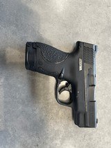 SMITH & WESSON M & P 9 Shield 9MM LUGER (9X19 PARA) - 1 of 2