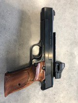 SMITH & WESSON MODEL 41 - 1 of 2